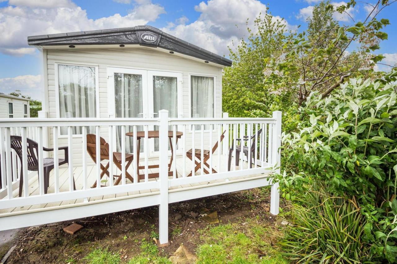 Beautiful 6 Berth Caravan With Decking At Southview Holiday Park Ref 33024O Hotel Skegness Ngoại thất bức ảnh
