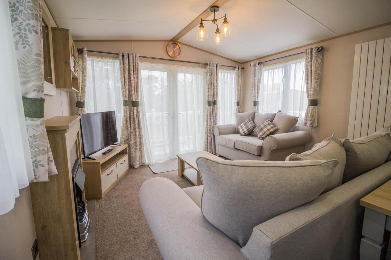 Beautiful 6 Berth Caravan With Decking At Southview Holiday Park Ref 33024O Hotel Skegness Ngoại thất bức ảnh