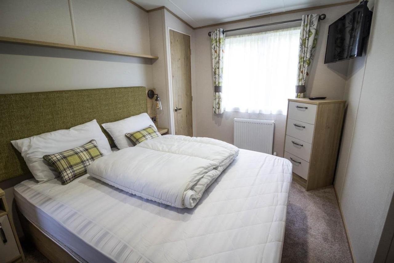 Beautiful 6 Berth Caravan With Decking At Southview Holiday Park Ref 33024O Hotel Skegness Ngoại thất bức ảnh