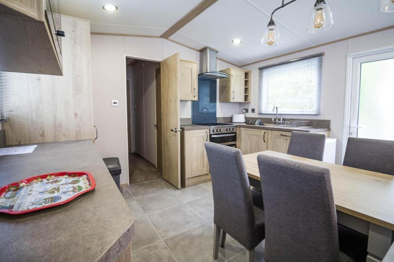 Beautiful 6 Berth Caravan With Decking At Southview Holiday Park Ref 33024O Hotel Skegness Ngoại thất bức ảnh
